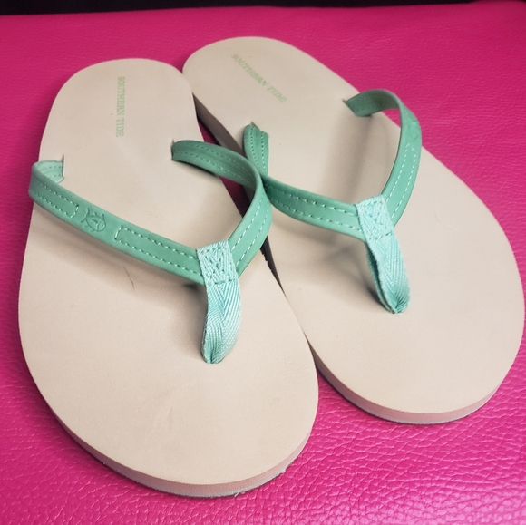 Southern Tide Women's Starboard Green Leather Flipjacks- size 8 - Picture 2 of 6